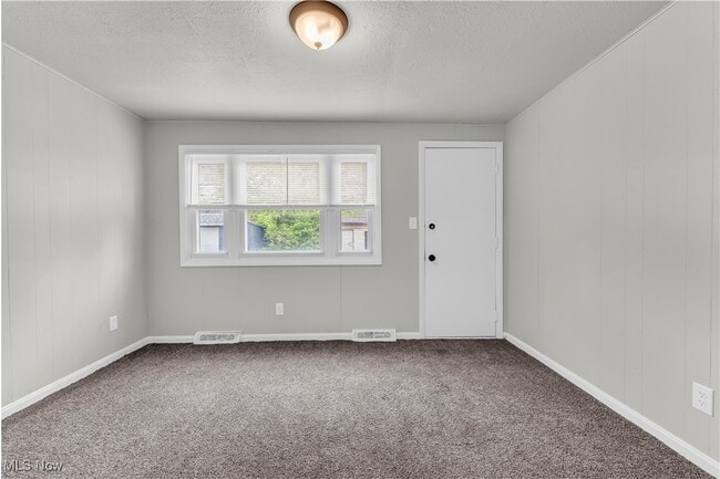 Building Photo - 4238 Bayard Rd