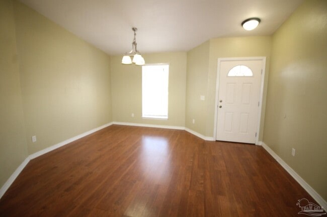 Building Photo - 3309 Bauer Rd