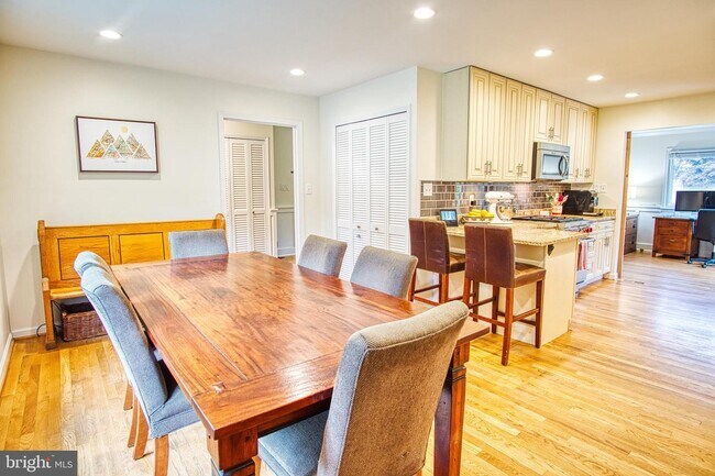 Foto del edificio - 11817 Trailridge Dr
