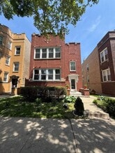 Building Photo - 6419 N Fairfield Ave