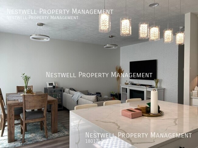 Foto del edificio - Stunning Upgraded Townhome in Bluffdale