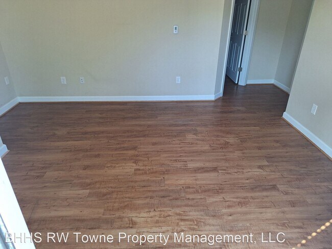 Building Photo - 1 br, 1 bath House - 5215 Center Street #2