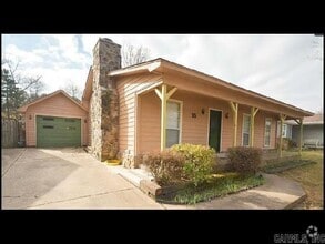 Building Photo - 15 Kingspark Dr