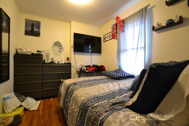 Building Photo - 214 Arlington St