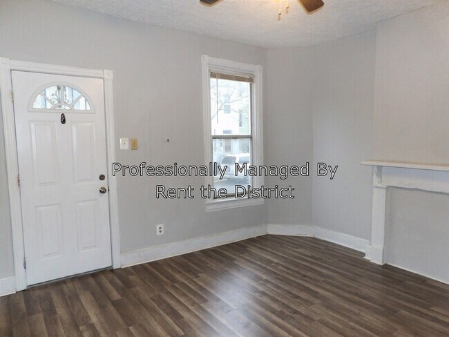 Foto del edificio - 913 Columbia Rd NW