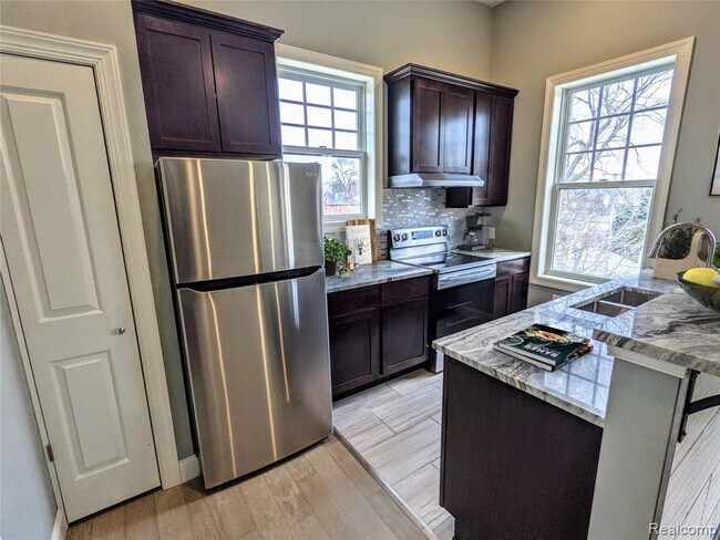 Foto del edificio - 1786 W Willis St