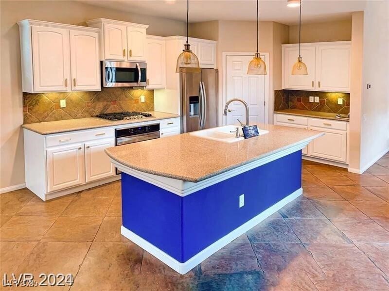 Foto principal - 10487 Howling Coyote Ave