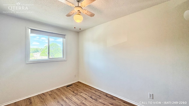 Building Photo - 1411 Perez Cres