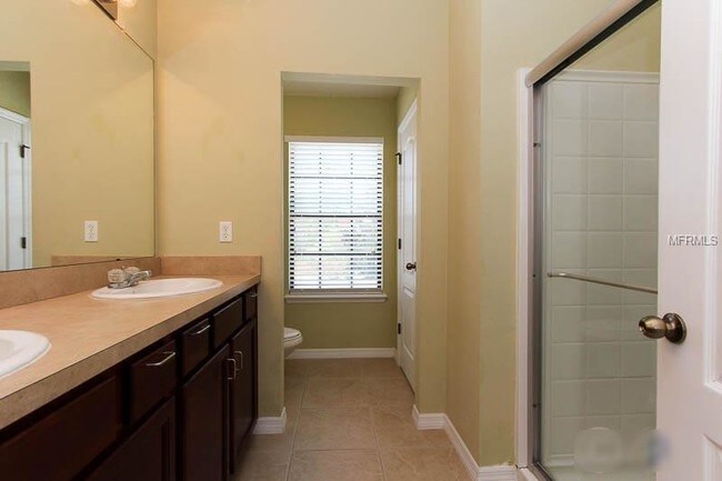 Foto del edificio - 5532 Kinglethill Dr