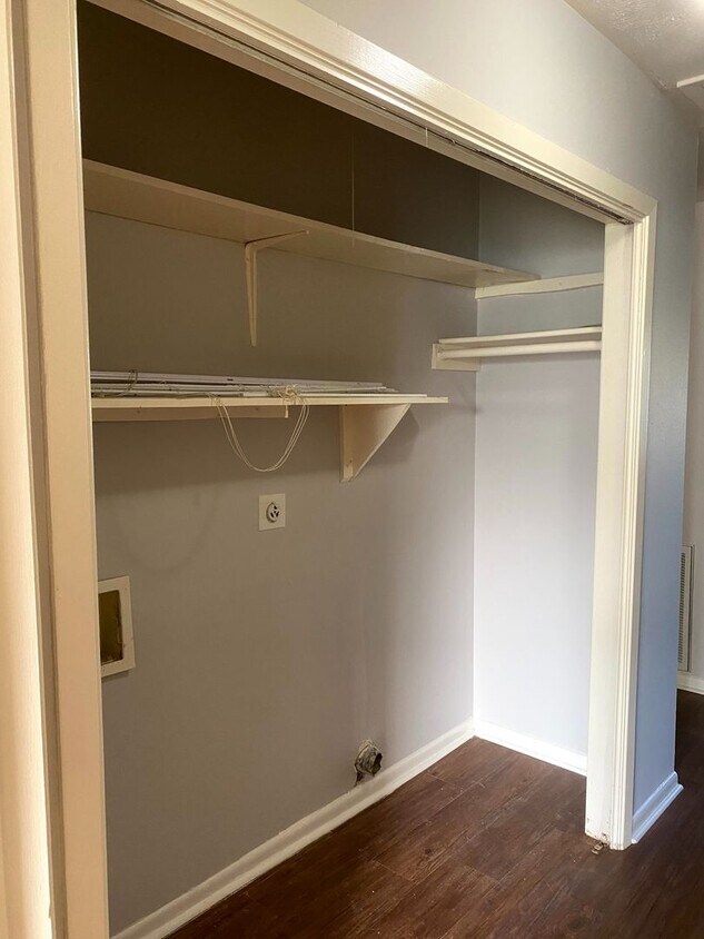 Primary Photo - PRELEASE AVAILABLE! 2 BED 2 BATH DUPLEX WI...