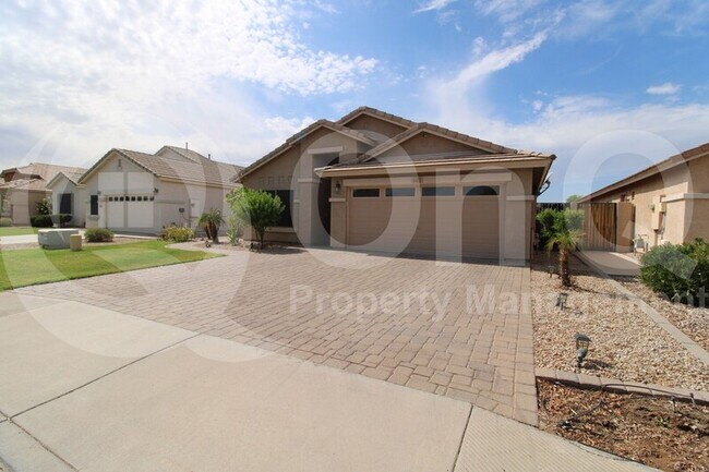 Foto del edificio - 1102 N Martingale Rd