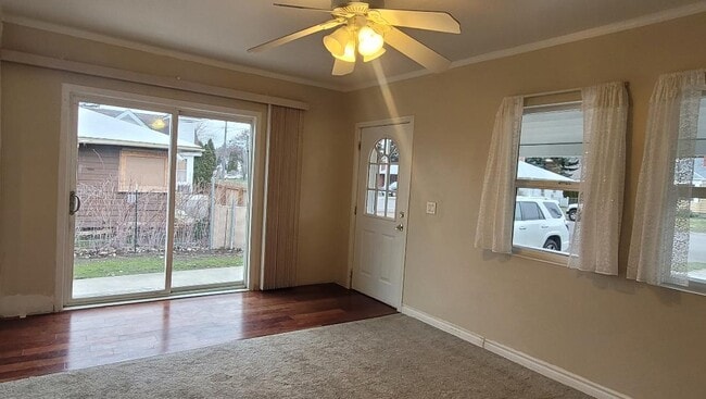 Foto del edificio - 1126 S 4th St