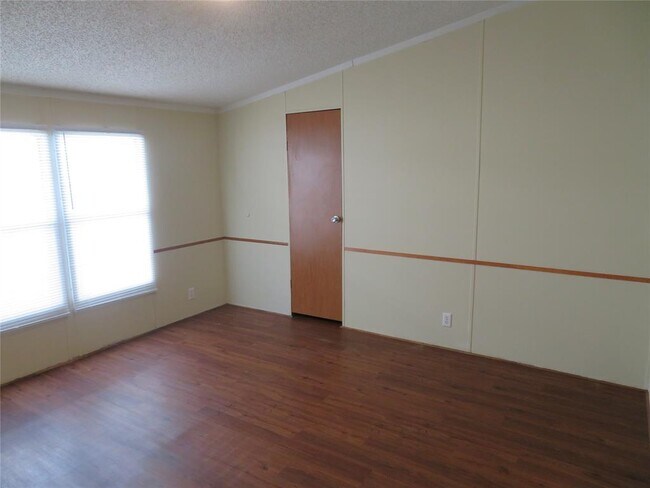 Building Photo - 14179 Shadow Bay Dr