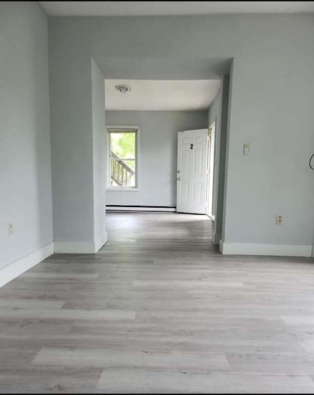 2 Cliff St Unit 2A, Southbridge, MA 01550 Room for Rent in