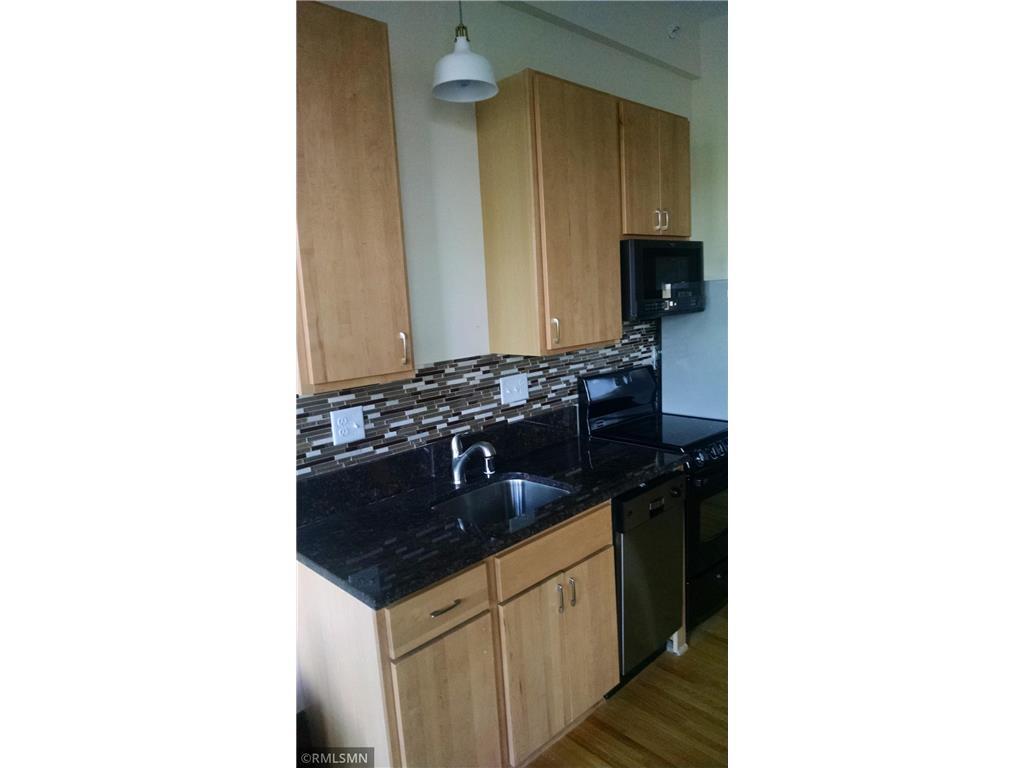 Primary Photo - 1700 3rd Ave S