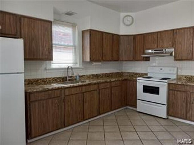 Foto del edificio - 4424 S Spring Ave