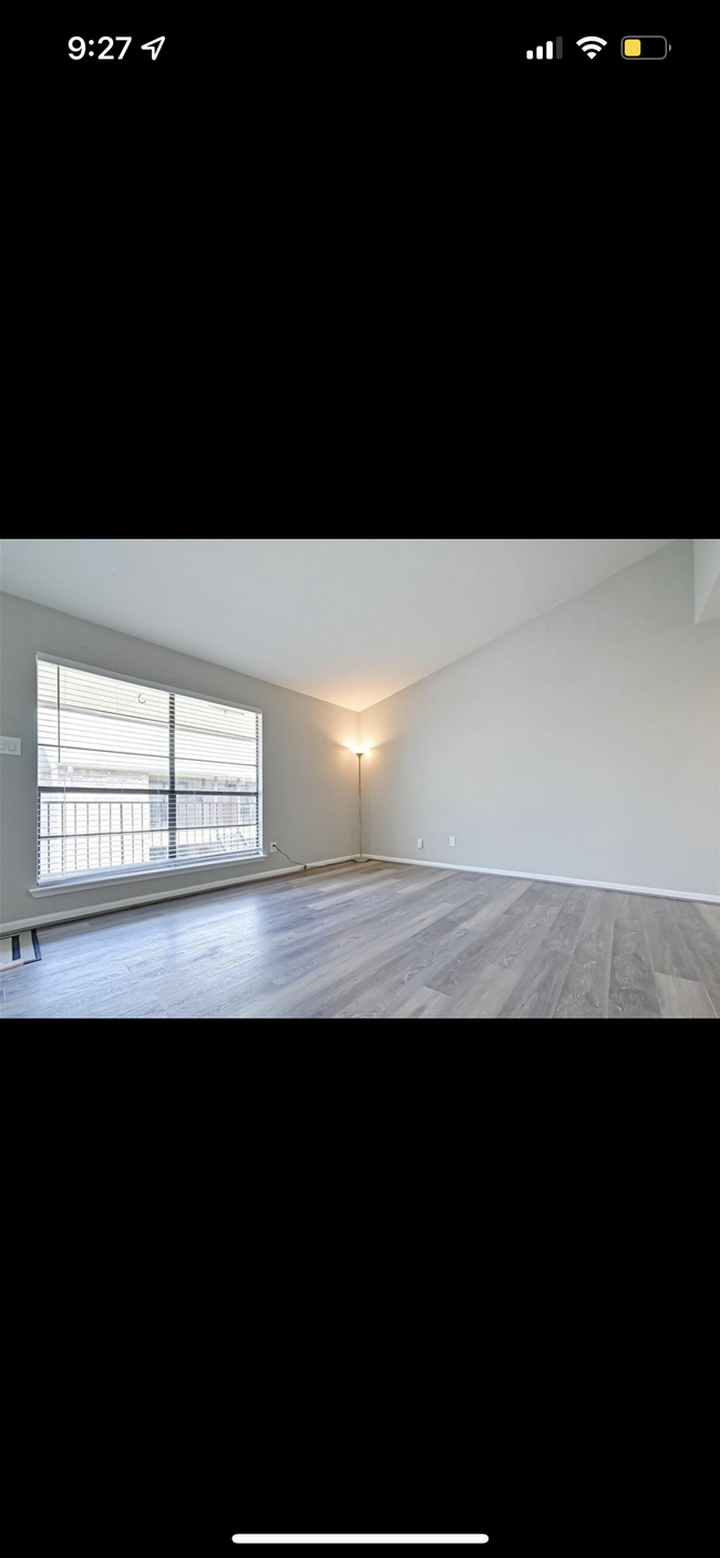 Foto del edificio - 8801 Hammerly Blvd