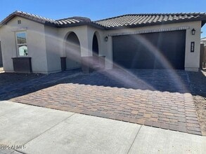 Building Photo - 6959 W Andrea Dr