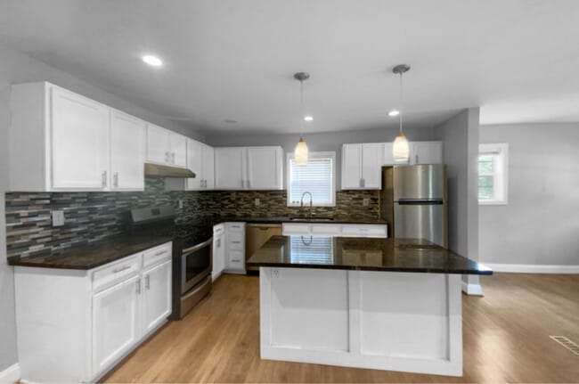 Building Photo - 2653 Tilson Rd
