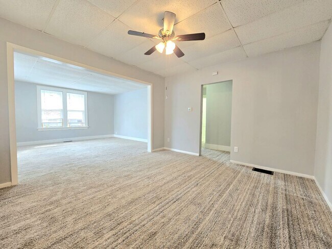 Foto del edificio - 802 S 27th St