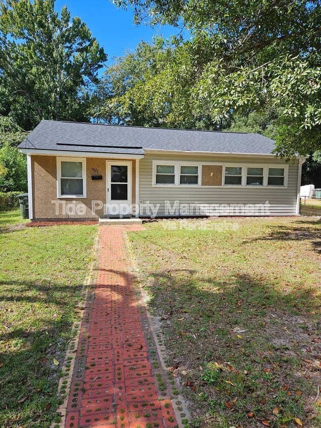 Primary Photo - 5821 Robinhood Dr