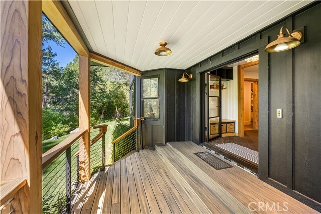 Building Photo - 595 Waterford Ave