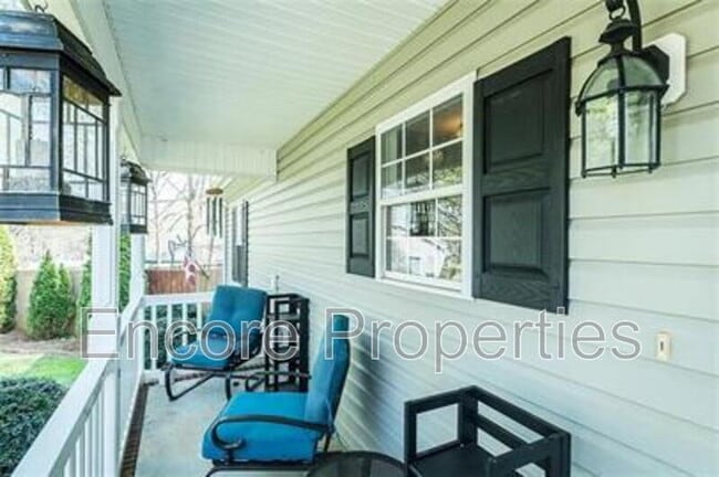 Photo - 209 Edward Ct House