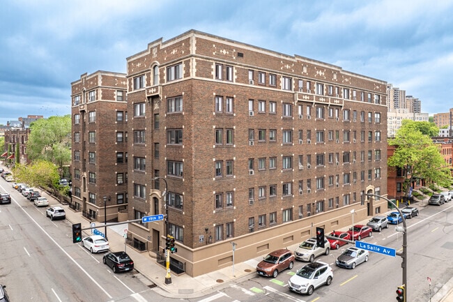 Building Photo - The Buckingham Apartments