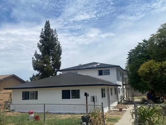 Foto del edificio - 2155 S Bardell Ave