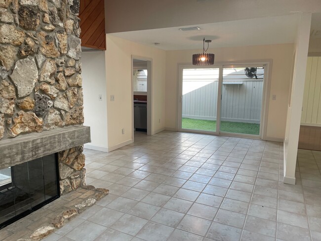 Building Photo - 106 Juniper Ln