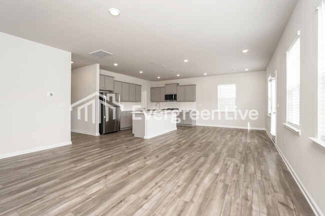 Foto del edificio - 5591 Hydrangea St