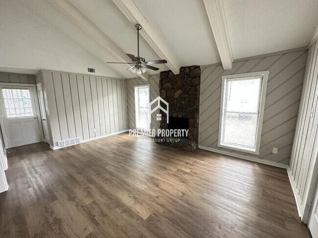 Building Photo - 4192 Willow Park - Available Now!