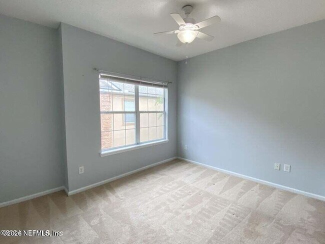 Foto del edificio - 7262 Deerfoot Cir