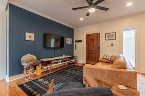 Building Photo - 2415 Durwood St