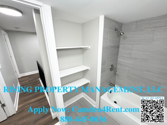 Foto del edificio - Newly Renovated 4 Bedroom 1.5 Bathroom home on a quiet block in Bergen Square.