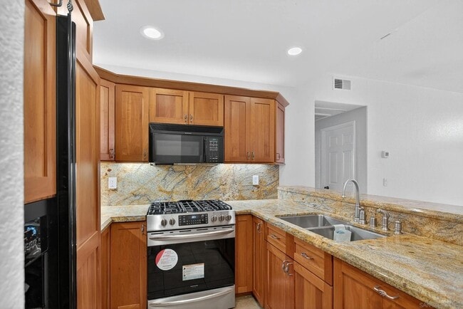 Building Photo - 3620 Third Ave