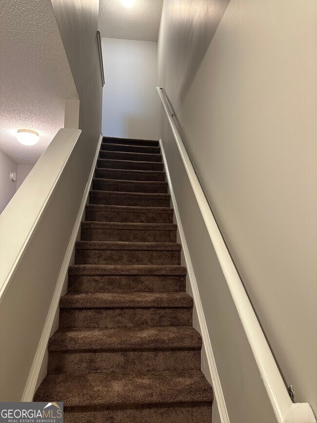 Foto del edificio - 6130 Capitol Knoll