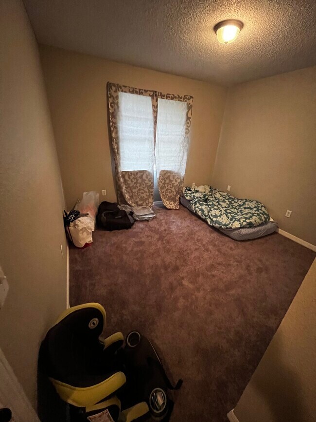 Building Photo - 1615 Terrace Dr