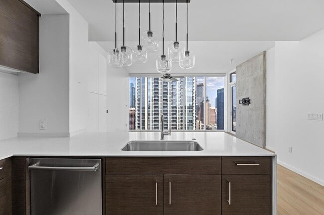 Building Photo - 301 West Ave