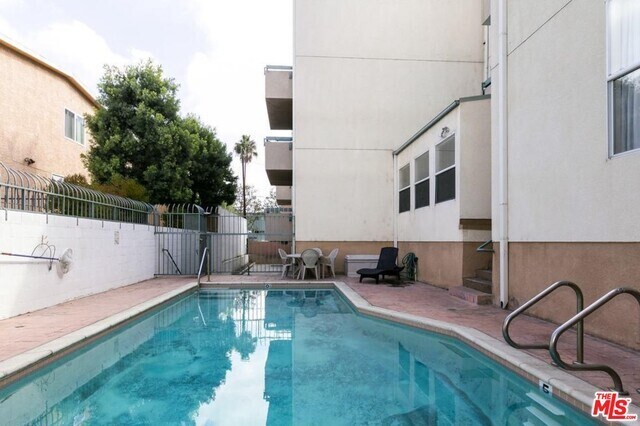 Foto del edificio - 11225 Peach Grove St