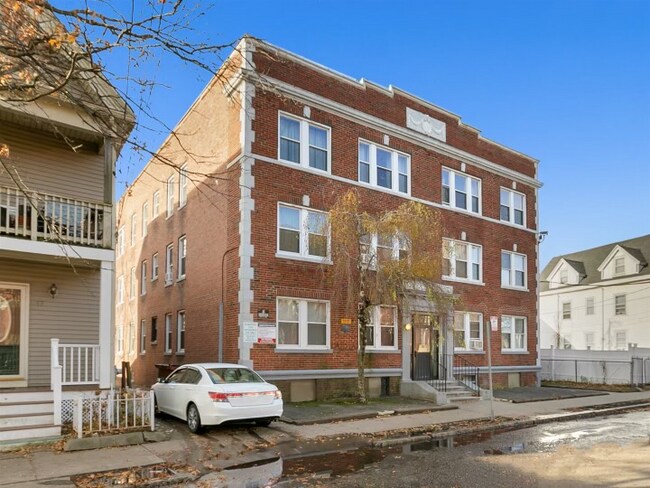Building Photo - 15 Huss Ct