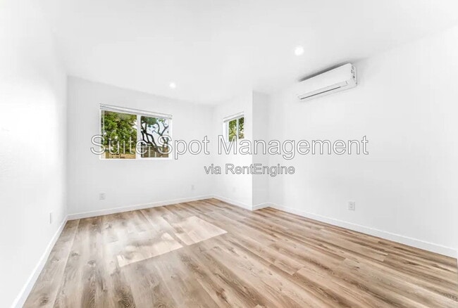Photo - 1720 Petaluma Avenue Townhome