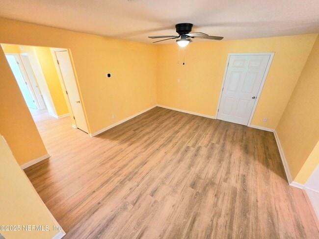 Building Photo - 4951 Dallen Lea Dr