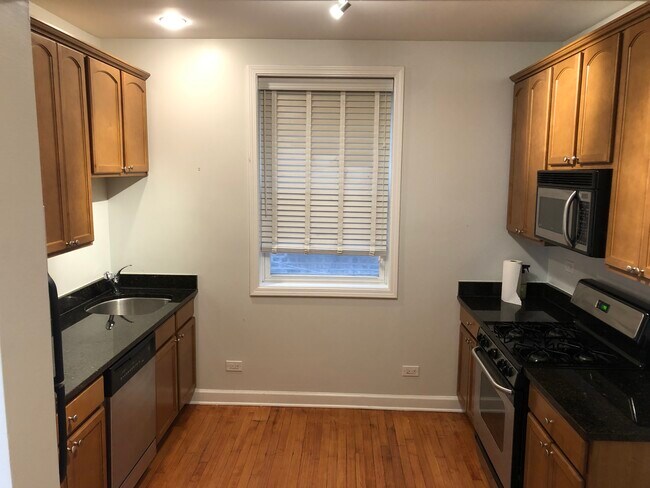 Foto del edificio - 4849 N Wolcott Ave