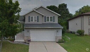 Building Photo - 6442 Urich Terrace