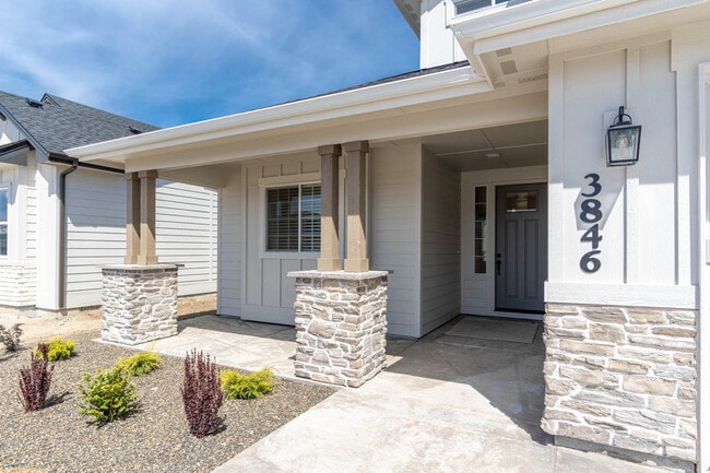 Building Photo - 3846 W Lesina Dr