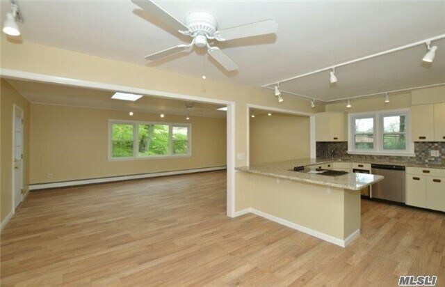Foto del edificio - 9 Hartman Hill Rd