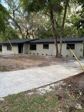 Building Photo - 3901 SE 13th Terrace