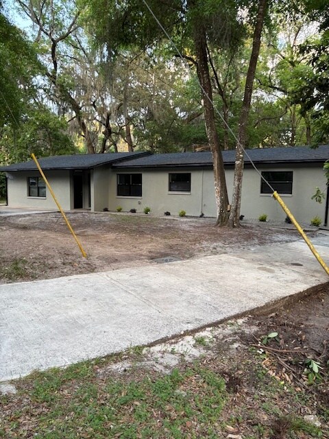 Foto principal - 3901 SE 13th Terrace