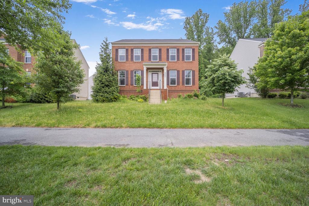 Foto principal - 9007 Central Park Dr